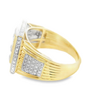 Elegant Men Gold Diamond Ring